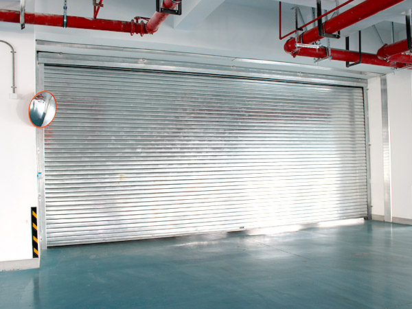 鋼質防火卷簾門（豎式）