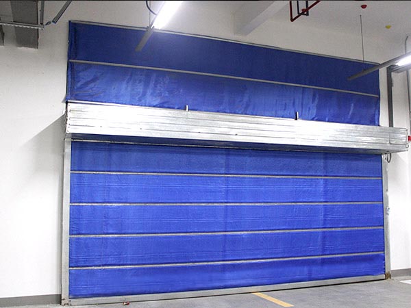 無機布防火卷簾門