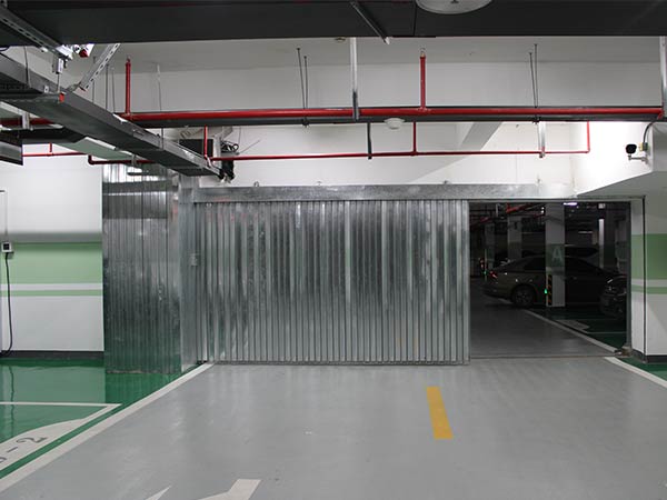 鋼質防火卷簾門（側向式）