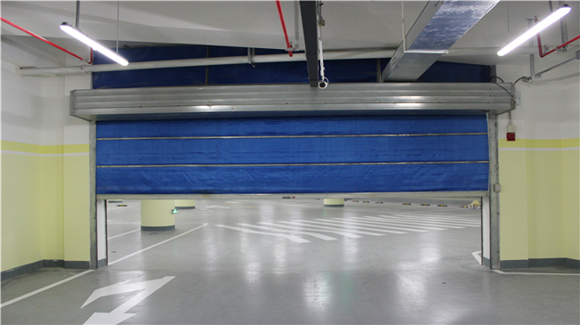 無機布防火卷簾門