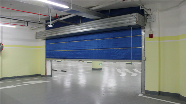 無機布防火卷簾門