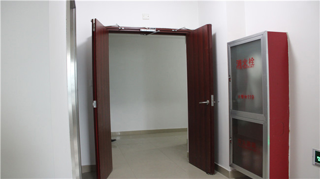 鋼質(zhì)防火門