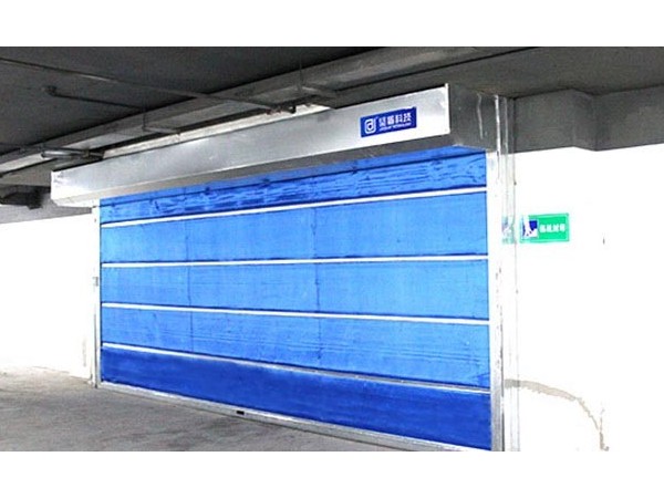無機布防火卷簾門（卷軸式）