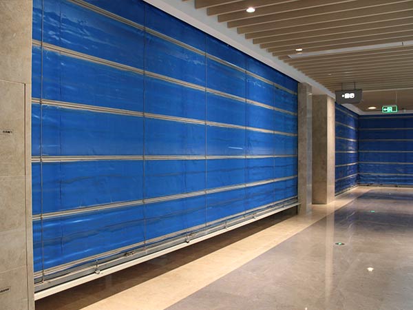 無機布防火卷簾（折疊式）