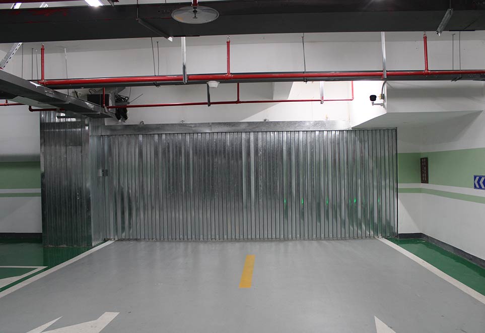 鋼質防火卷簾門（側向式）